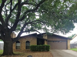 1605 Royster Rd, Fort Worth, TX 76134