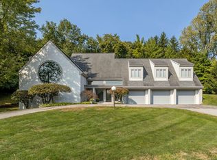 7615 Olentangy River Rd, Columbus, OH 43235