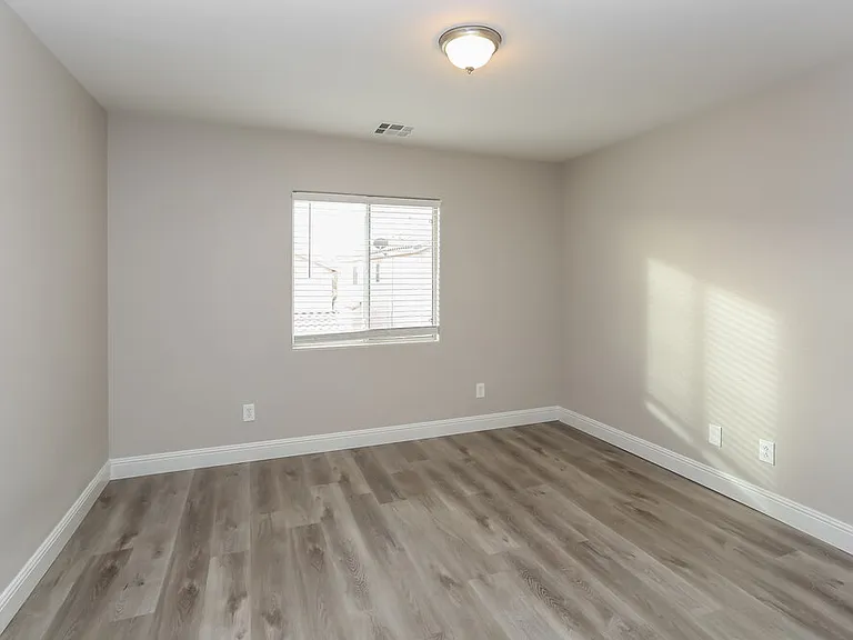 9007 Snowtrack Ave — Photo 13