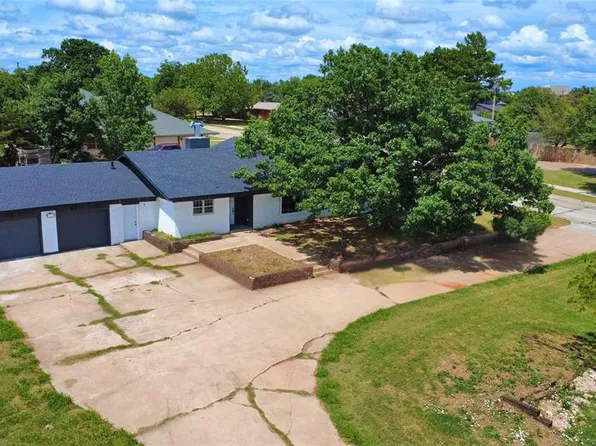 2 NW 36th St, Lawton, OK 73505