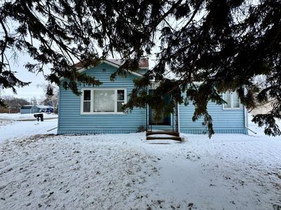 810 2nd St NE, Roseau, MN, 56751