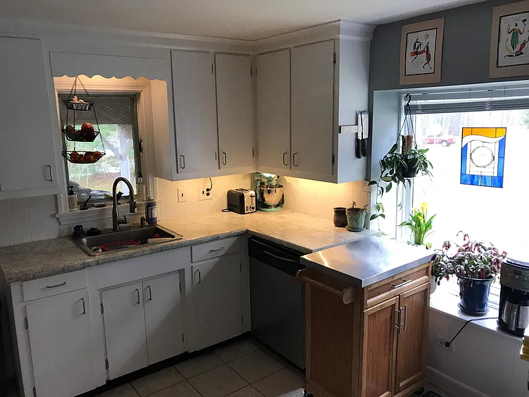188 Summit St — Photo 3