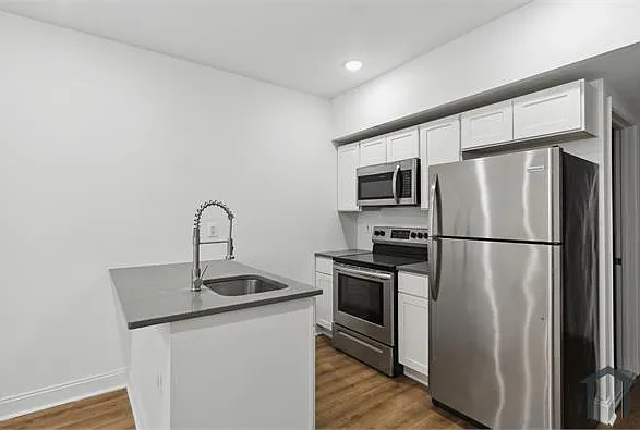 2 bed, $1,264 — Photo 3