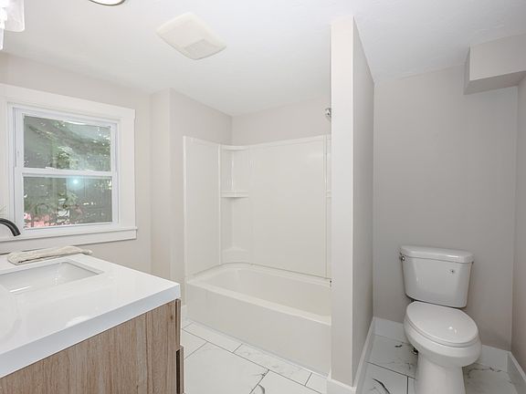 3rd image of 62 Park Street