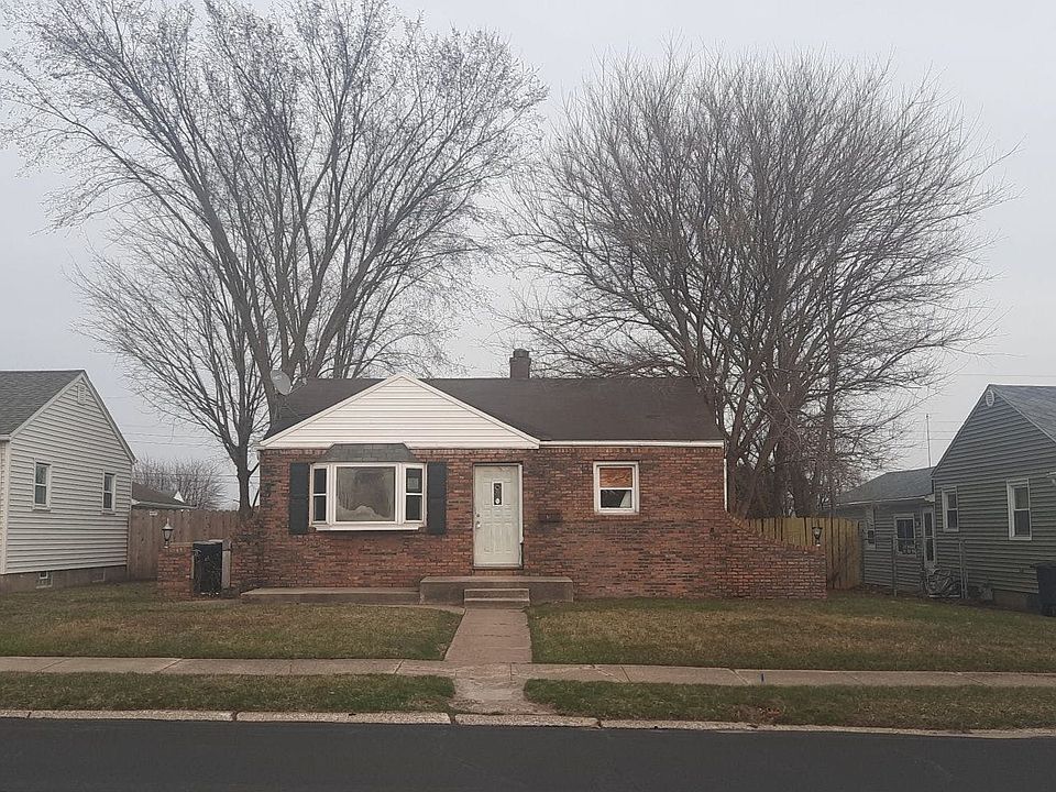 1st image of 1640 N Wellington St