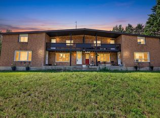 228 Cindy Ln #6, Essa, ON L0M1B0