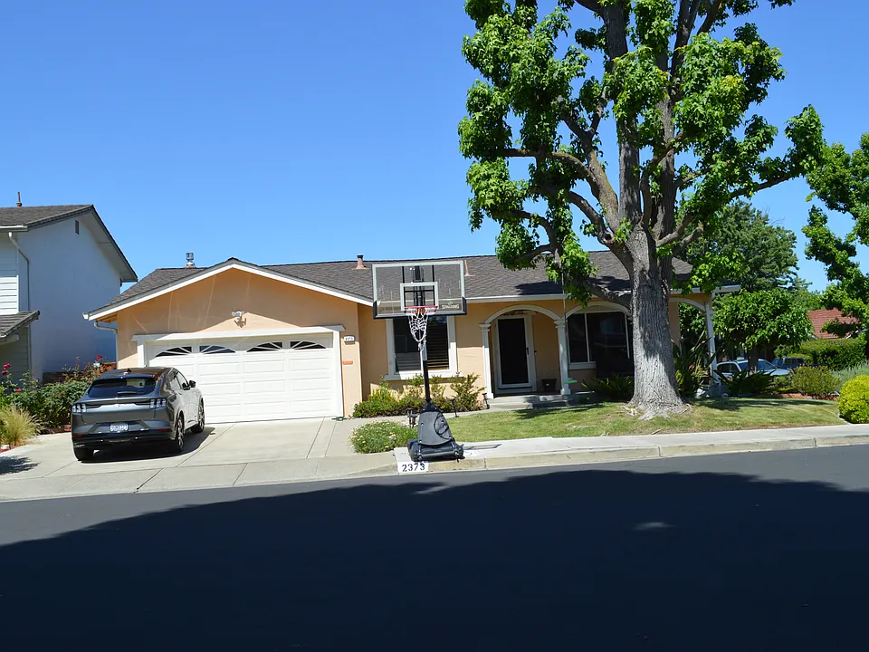 2373 Sandpiper Way