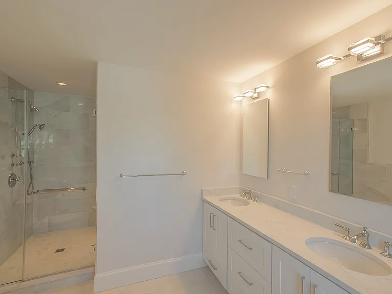 32 Glover St — Photo 15