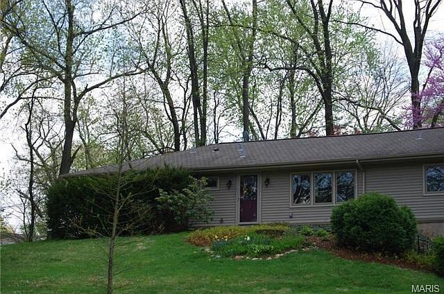 1st image of 16 Carter Ct