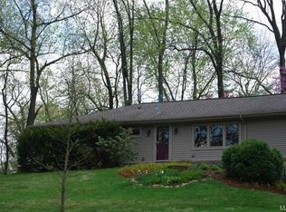 16 Carter Ct, Saint Louis, MO 63132