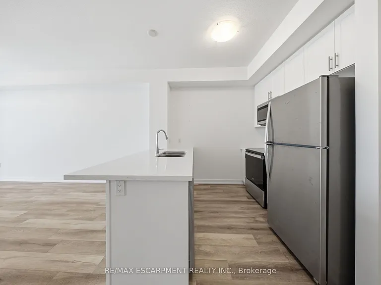 470 Dundas St E #1107 — Photo 10