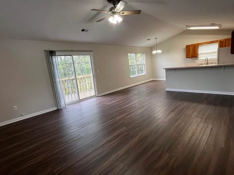 807 Old Ekron Rd #4