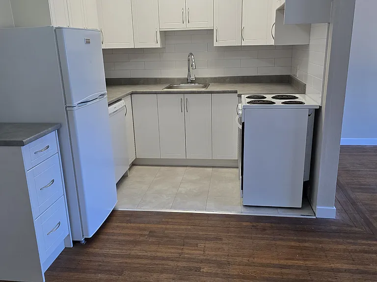 321 Agnes St #15 — Photo 10