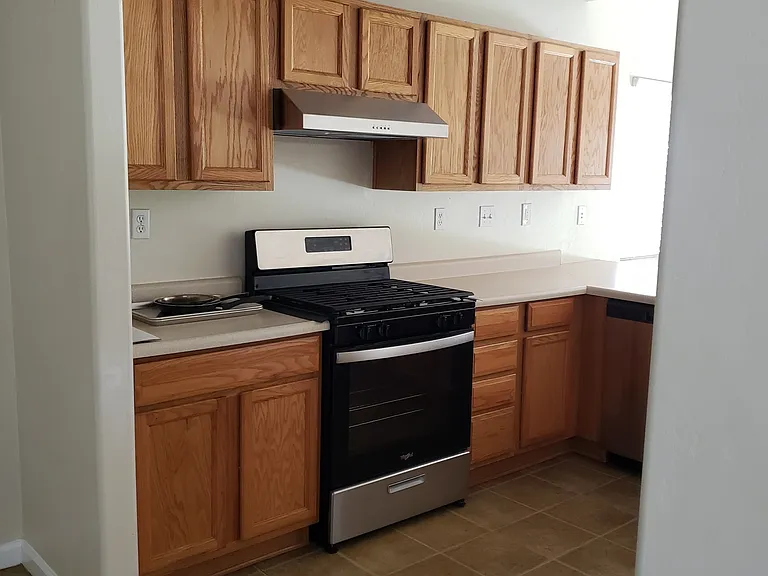 4729 W Elkhorn Ave — Photo 5