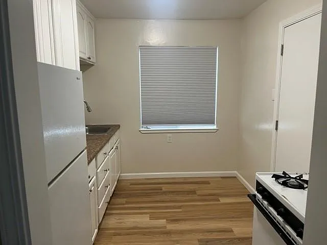 17 Mildred Ave #17