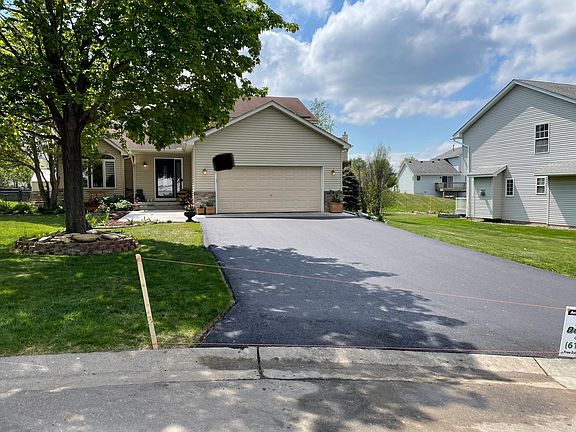 2nd image of 259 Pendryn Hill Cir