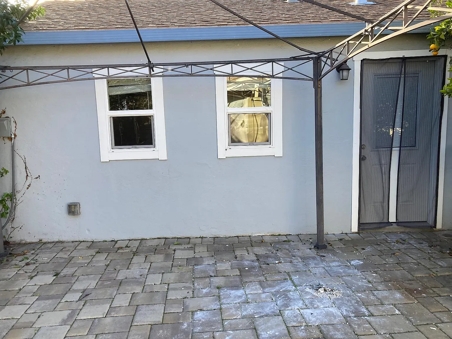 2 bed, 1.5 bath, 650 sqft, $2,800 — Photo 2
