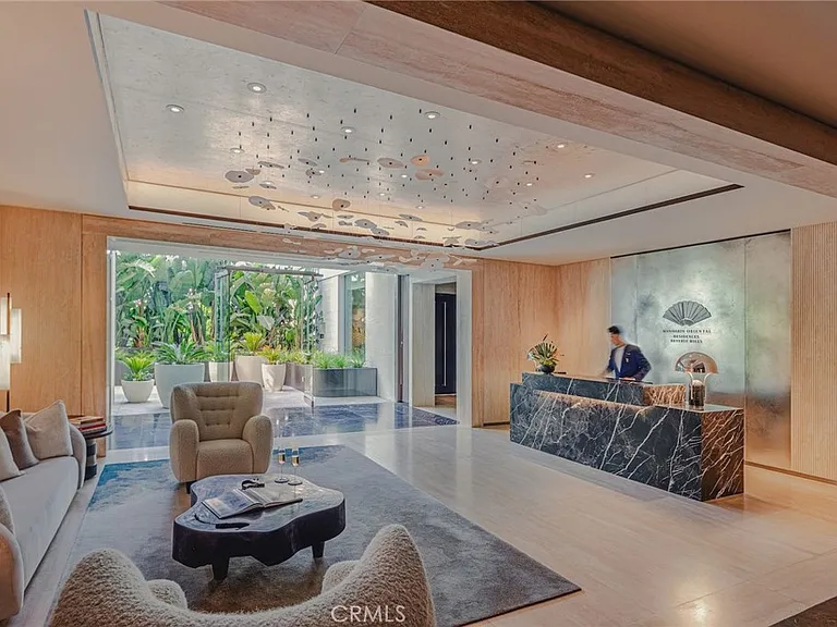 9200 Wilshire #304W — Photo 3