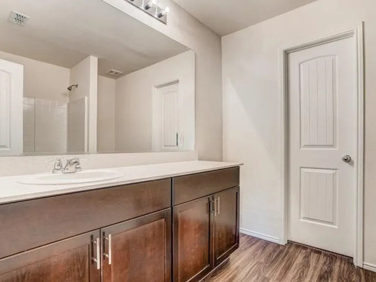 1714 Deerchase Dr — Photo 14