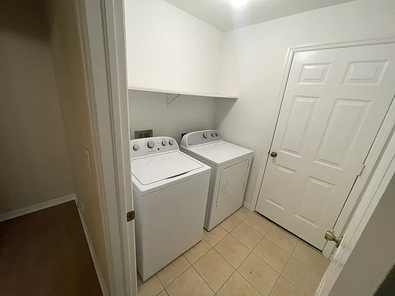 1421 Hibiscus Ave — Photo 10