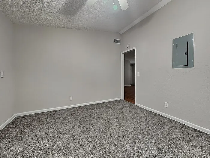 6705 Gaspar Cir E — Photo 7