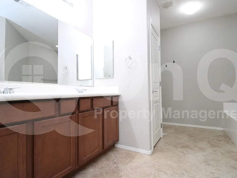 35916 W Catalonia Dr — Photo 19
