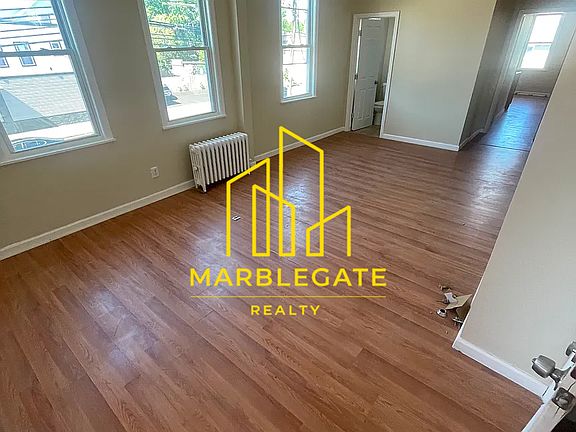 4th image of 335 Myrtle Ave #22