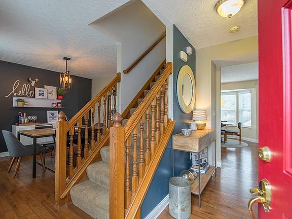 3rd image of 1024 Barclay Dr