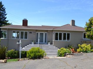 6951 Thornhill Dr, Oakland, CA 94611