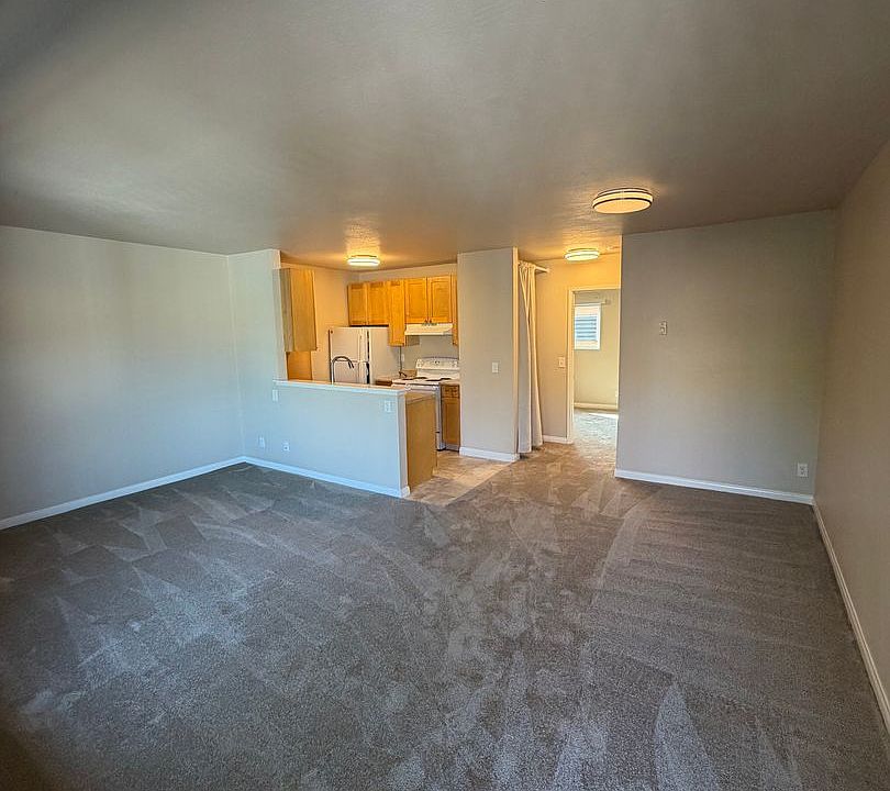 1st image of 4420 49th St #17