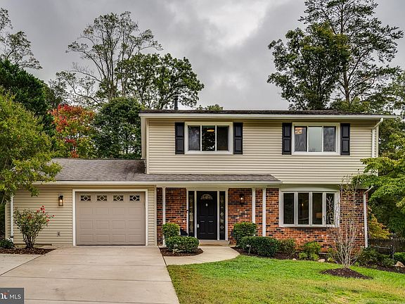 2nd image of 5211 Claridge Ct