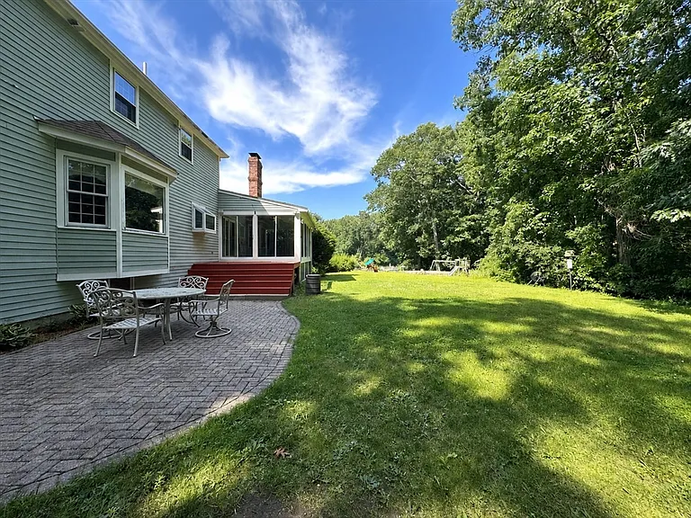 61 Carlton Ln #1 — Photo 34