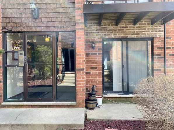 1779 W Algonquin Rd, Mount Prospect, IL 60056