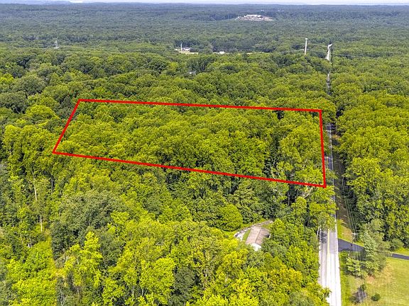 2nd image of 7924 Pomfret Rd