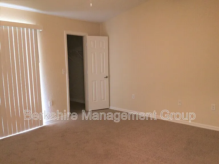 1106 Meadow Ave — Photo 11