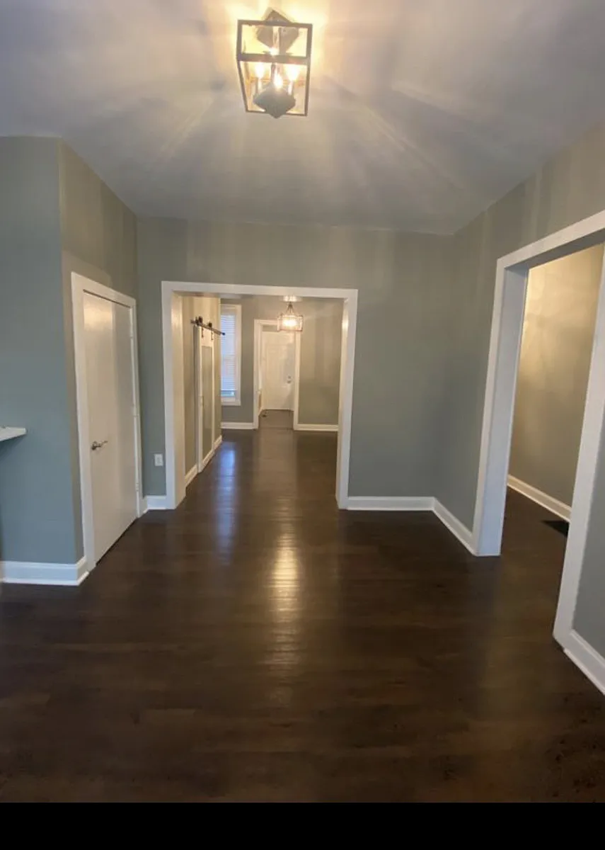 Building Photo - 2819 W 8th St #1