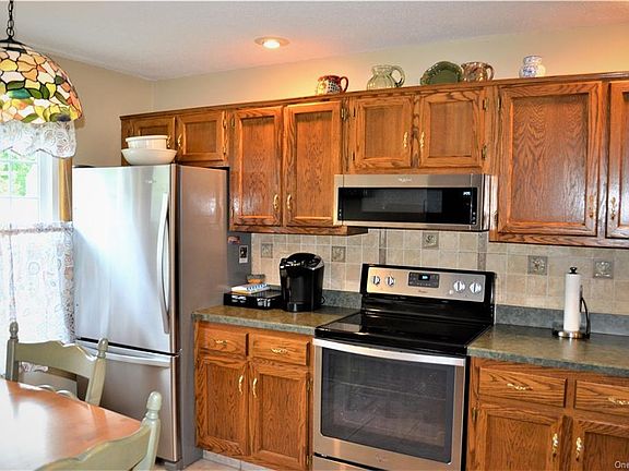 2nd image of 306 Misty Hills Ln