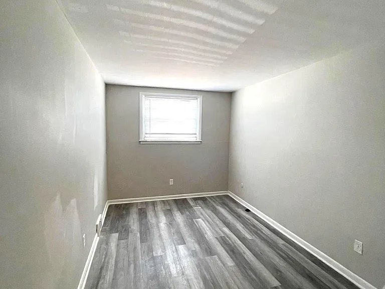 3330 Primrose Rd #1 — Photo 17