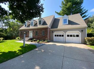 7 Colby Ave, Framingham, MA 01701