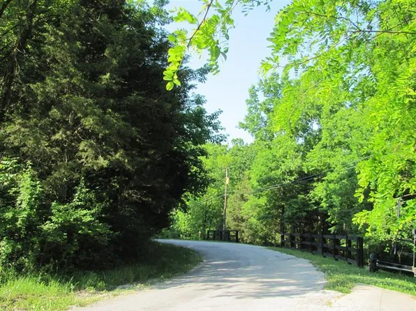 445 Elk Lake Resort Rd, Owenton, KY 40359