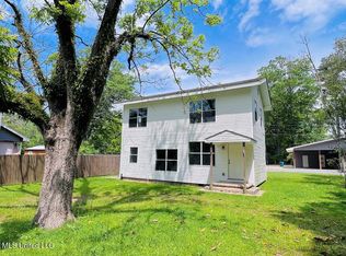 308 W Beers St, Poplarville, MS 39470