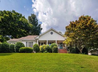 3416 Springhill Rd, Mountain Brook, AL 35223