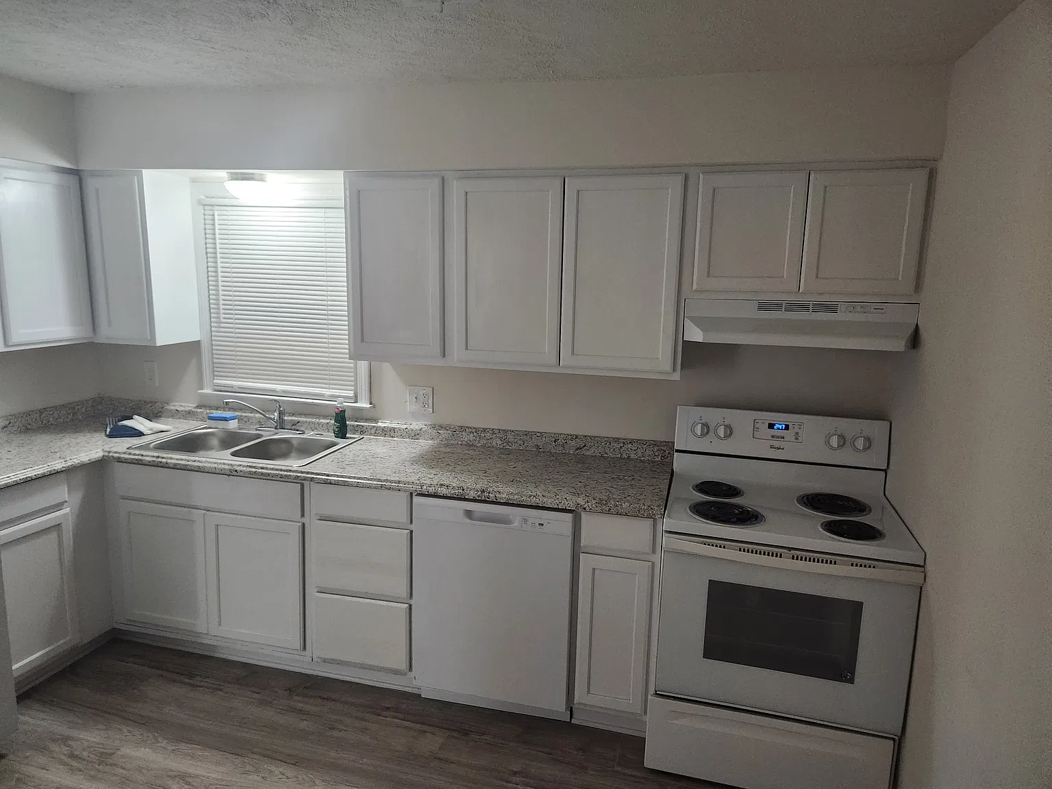 2 bed, 775 sqft, $1,150 — Photo 2
