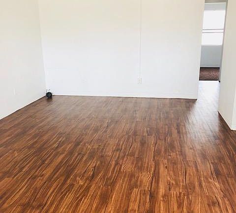 4th image of 2405 N Oleander Ave APT 25