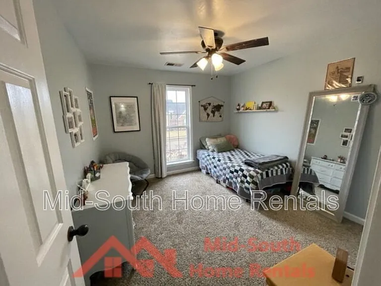 11189 Bernadette Cv — Photo 11