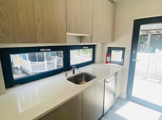 241 W Third Street Pl #R, Boston, MA 02127