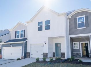 1006 Winding Spring Dr, Mebane, NC 27302