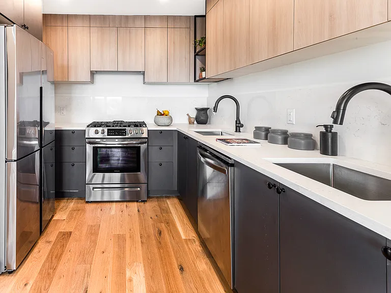 1544 Ocean Pkwy #3B — Photo 5