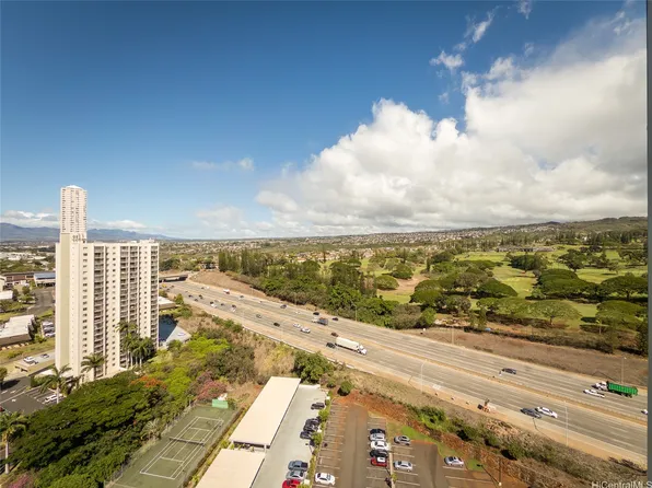 98-402 Koauka Loop APT 2409, Aiea, HI 96701