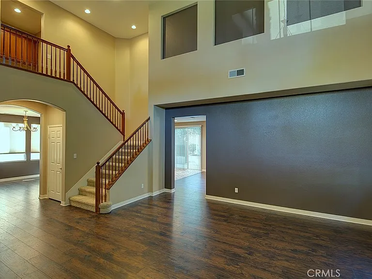 4520 Garden City Ln — Photo 4